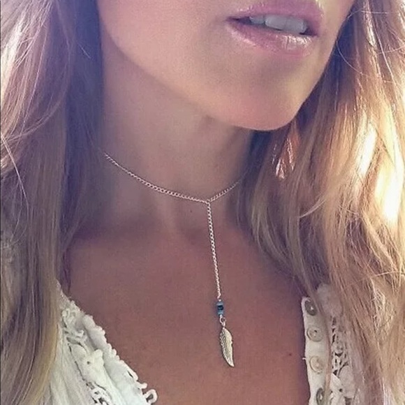 • Hunter • Boho Bead Drop Leaf Pendent Necklace - Picture 2 of 5